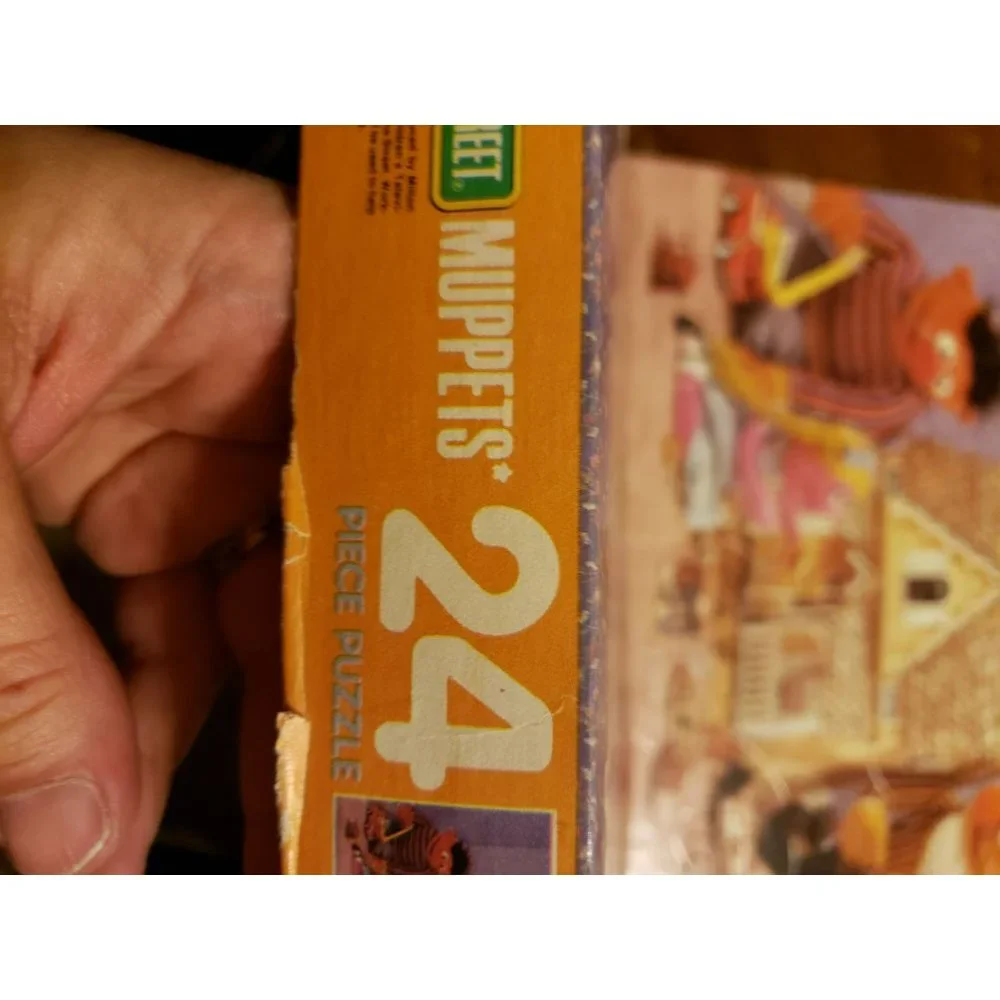 Milton Bradley‎ Vintage Sesame Street Muppets Bert and Ernie 24 Piece Puzzle